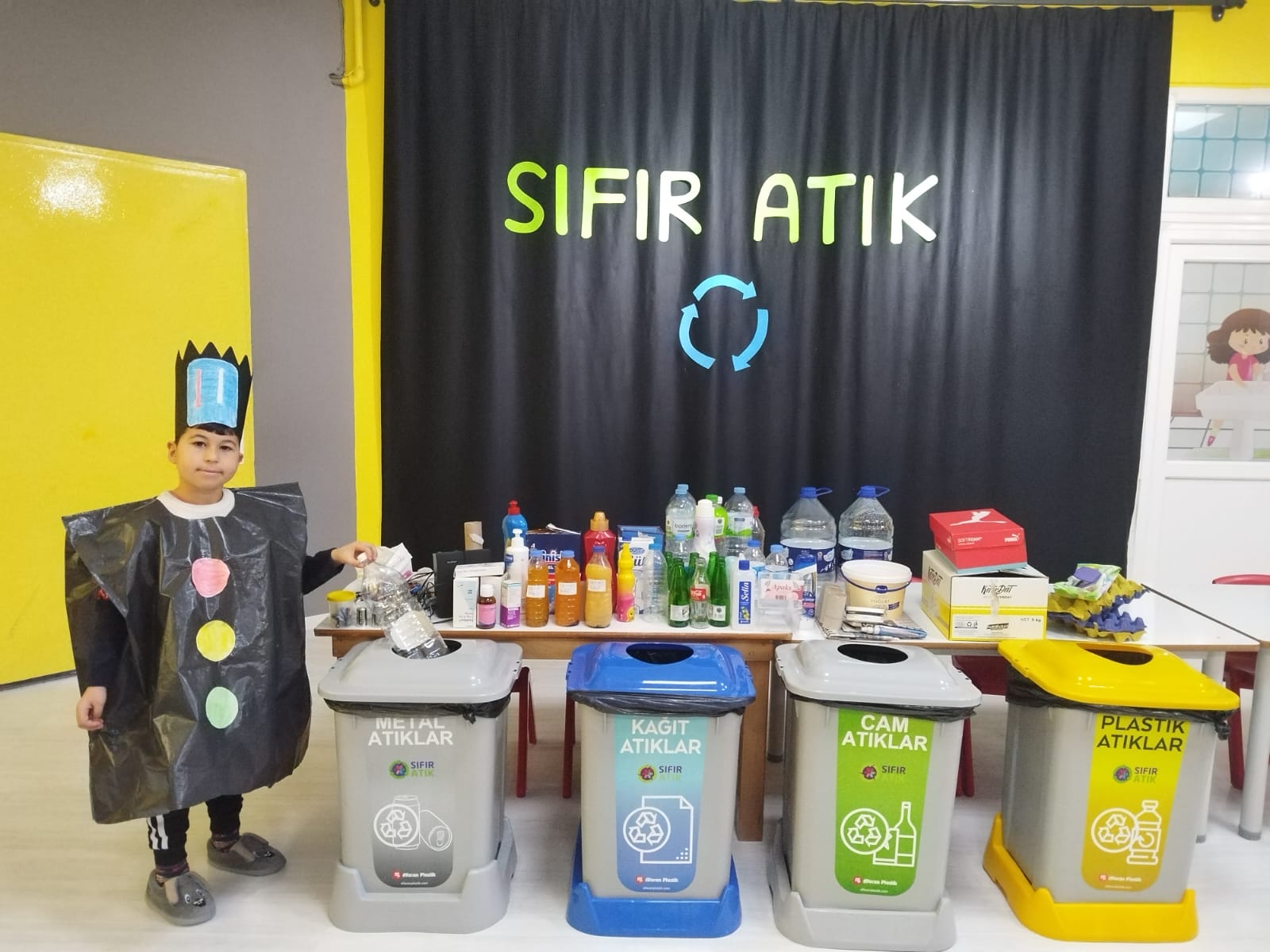 MİNİK ÇEVRECİLERE “SIFIR ATIK” EĞİTİMİ
